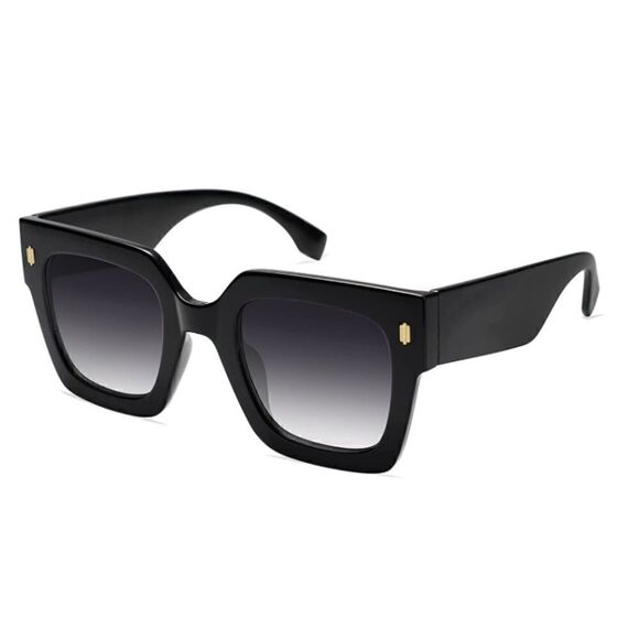 Oversized Vintage Sunglasses  - Picture 3 of 4